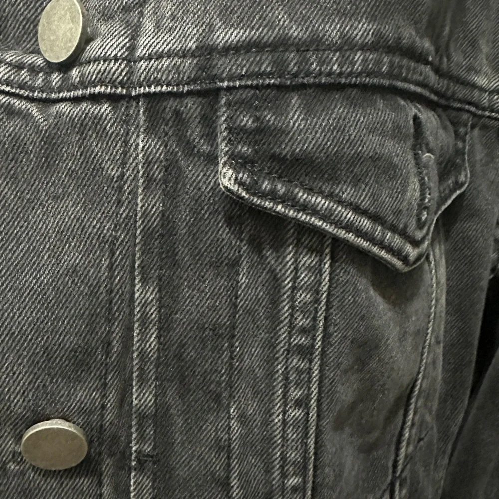 ASOS | Mauritius EUC Oversized Black Acid Wash Denim Jacket (Size US 4-6) - Picture 10 of 13